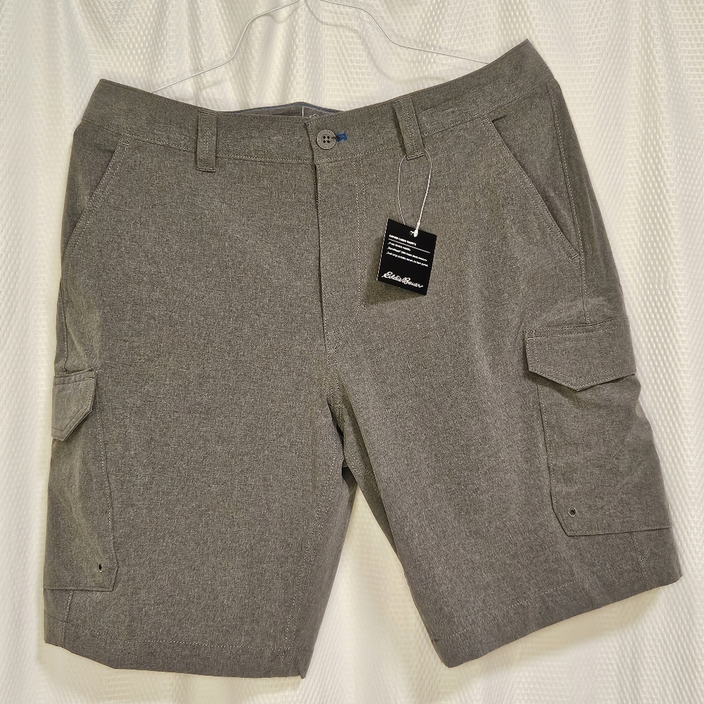 Eddie Bauer Men’s Amphib Cargo Shorts 34 Carbon Gray NWT